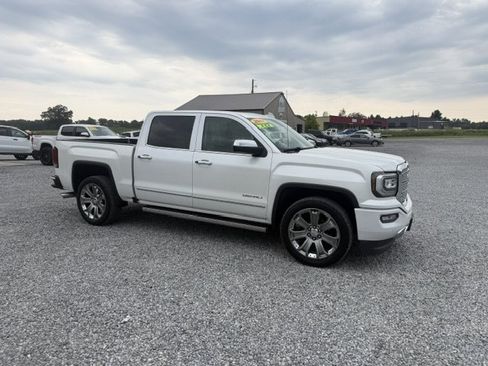Used 2017 GMC Sierra 1500 Denali w/ Denali Ultimate Package AWD/4WD image 1