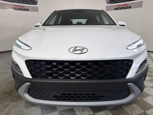 Used 2023 Hyundai Kona SE image 8