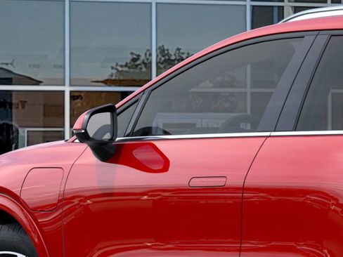 New 2025 Chevrolet Equinox EV LT image 12