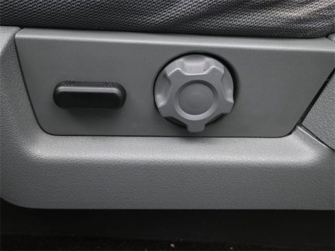 Used 2013 Ford F150 XLT w/ Luxury Equipment Group image 33