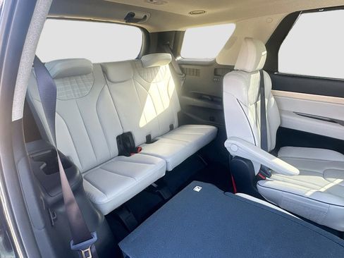 Used 2024 Hyundai Palisade Limited FWD image 29