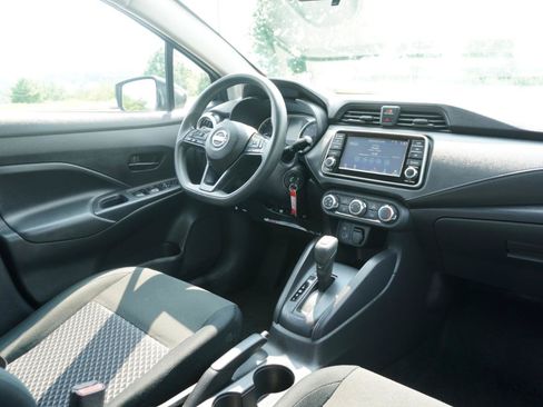 Used 2024 Nissan Versa S w/ Trunk Package FWD image 18