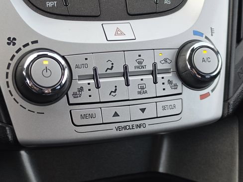 Used 2016 Chevrolet Equinox LT image 21