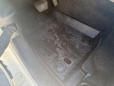 Used 2021 Jeep Wrangler Unlimited Sahara image 16