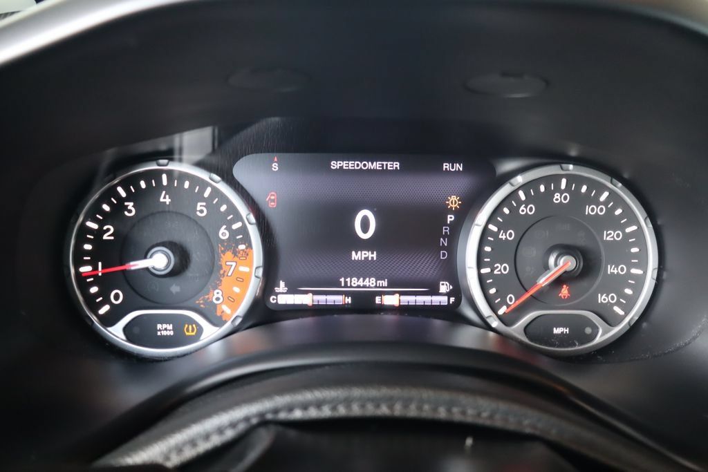 Used 2017 Jeep Renegade Limited FWD image 22