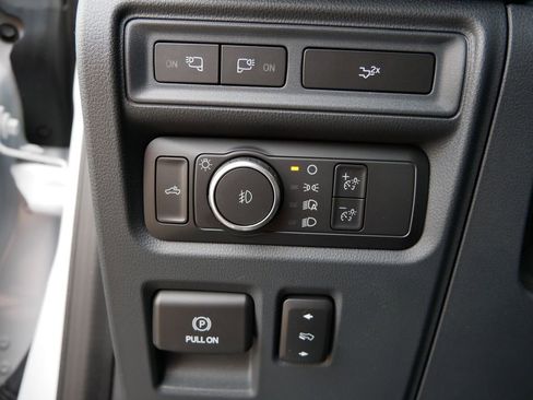 Certified 2022 Ford F150 XLT w/ Equipment Group 302A High image 18