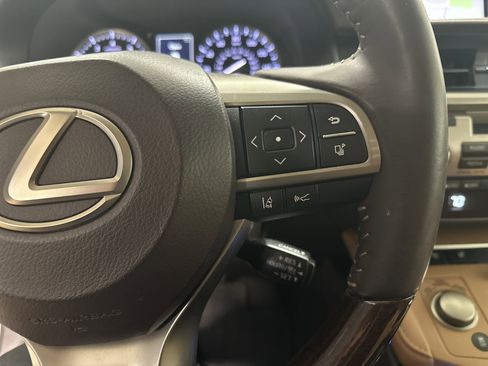 Used 2017 Lexus ES 350 w/ Navigation System Package image 20