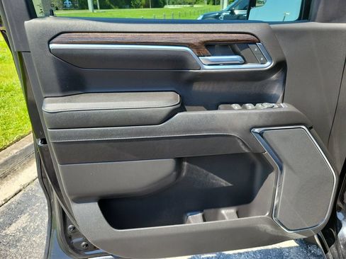 Used 2023 GMC Sierra 1500 Elevation AWD/4WD image 17