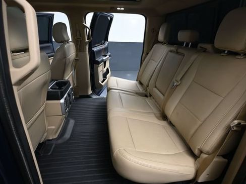 Used 2015 Ford F150 Lariat w/ Equipment Group 502A Luxury AWD/4WD image 39