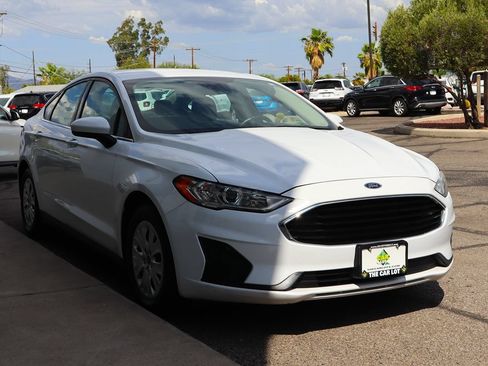 Used 2020 Ford Fusion S FWD image 14