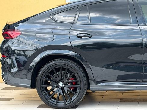 Used 2024 BMW X6 xDrive40i w/ M Sport Professional Package AWD/4WD image 8