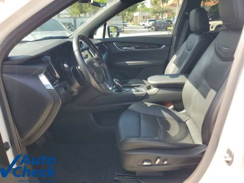 Used 2021 Cadillac XT6 Premium Luxury FWD image 19