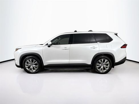 Certified 2026 Toyota Grand Highlander FWD image 14