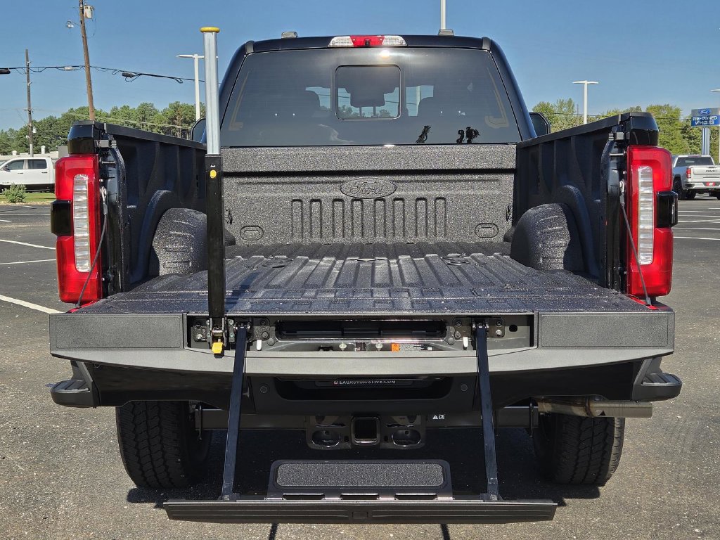 New 2027 Ford F350 Lariat w/ Black Appearance Package AWD/4WD image 45