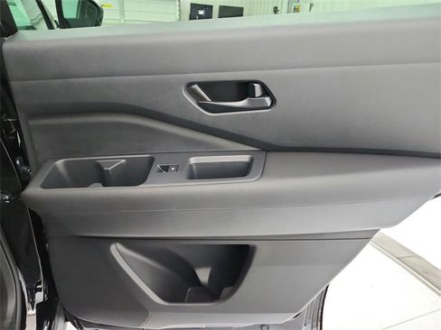 New 2026 Nissan Pathfinder SV image 43