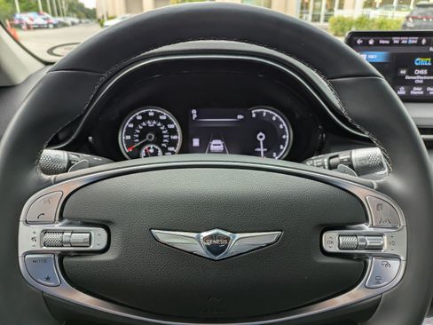 Certified 2022 Genesis GV70 2.5T w/ Advanced Package AWD/4WD image 27