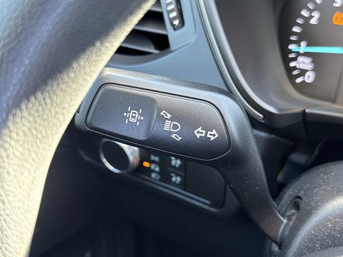 Used 2020 Ford Escape S image 16