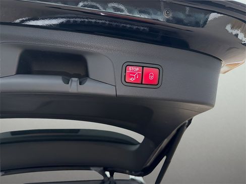 Certified 2021 Mercedes-Benz GLE 350 4MATIC image 25