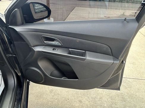 Used 2014 Chevrolet Cruze Eco w/ Enhanced Safety Package FWD image 16