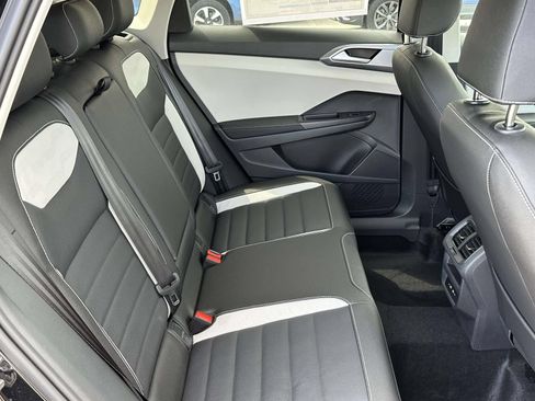 New 2026 Volkswagen Taos SEL AWD/4WD image 15
