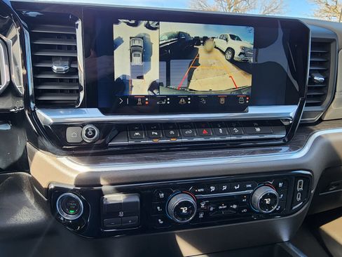 Used 2025 Chevrolet Silverado 1500 LTZ w/ LTZ Premium Package image 24