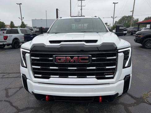 Used 2025 GMC Sierra 3500 AT4 w/ AT4 Premium Plus Package AWD/4WD image 4