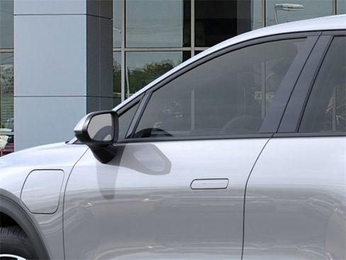 New 2026 Chevrolet Equinox EV LT image 12