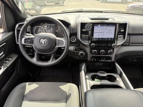 Used 2022 RAM 1500 Big Horn AWD/4WD image 12