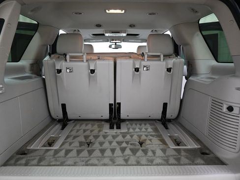 Used 2013 Chevrolet Tahoe LT w/ Luxury Package image 20