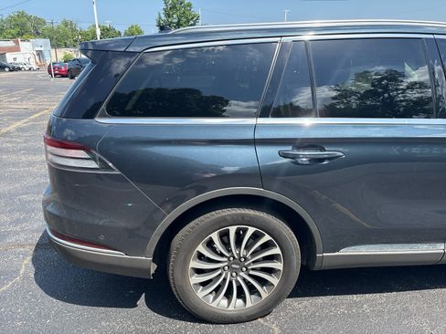 Used 2022 Lincoln Aviator Reserve w/ Equipment Group 201A AWD/4WD image 14