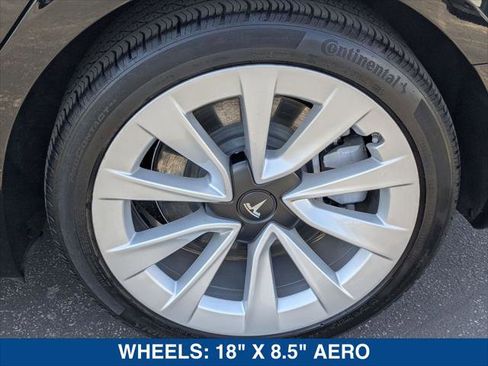 Used 2022 Tesla Model 3 Long Range AWD/4WD image 9