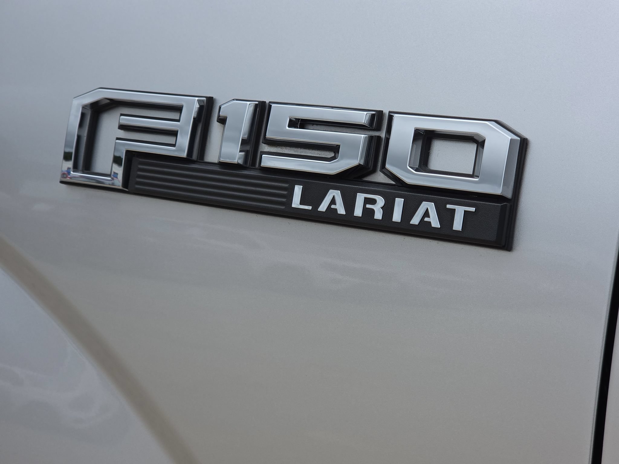 Used 2019 Ford F150 Lariat AWD/4WD image 7