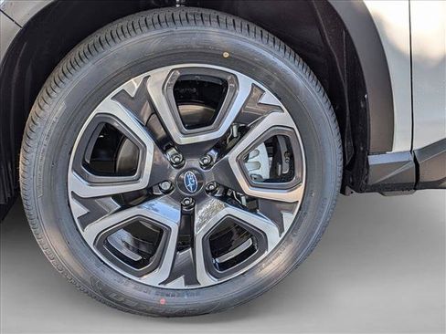 Used 2026 Subaru Ascent Limited AWD/4WD image 10