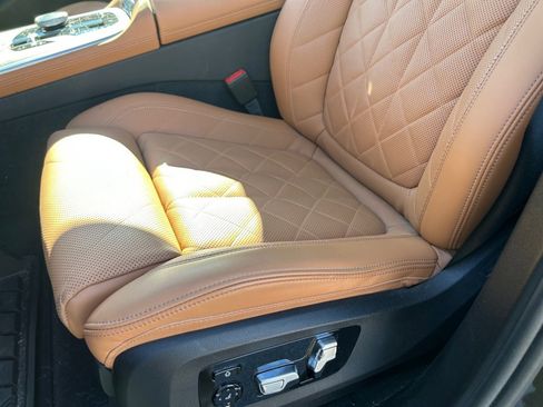 Used 2024 BMW X5 xDrive50e w/ M Sport Package image 29