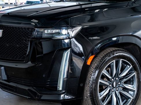 Used 2021 Cadillac Escalade Sport w/ Driver Assist Tech Package image 12