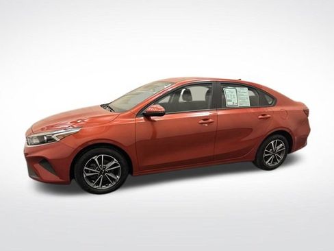 Certified 2024 Kia Forte LXS w/ LXS Technology Package FWD image 10