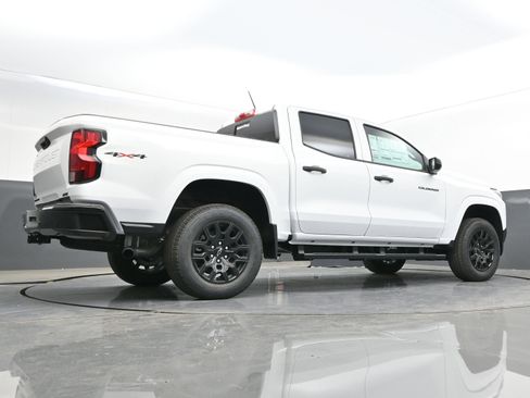 New 2026 Chevrolet Colorado W/T w/ WT Custom Package AWD/4WD image 38