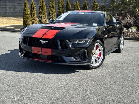 Used 2024 Ford Mustang GT Premium image 5