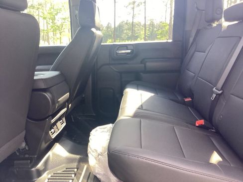 New 2026 GMC Sierra 2500 Pro w/ Convenience Package AWD/4WD image 15