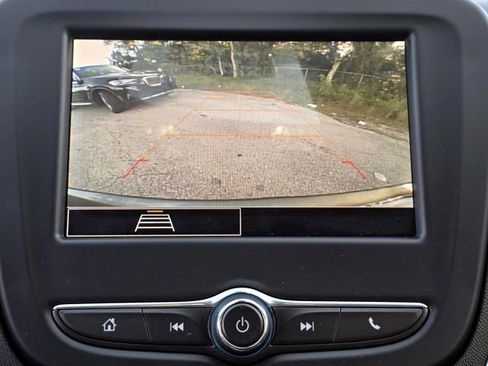 Used 2023 Chevrolet Equinox LT image 18