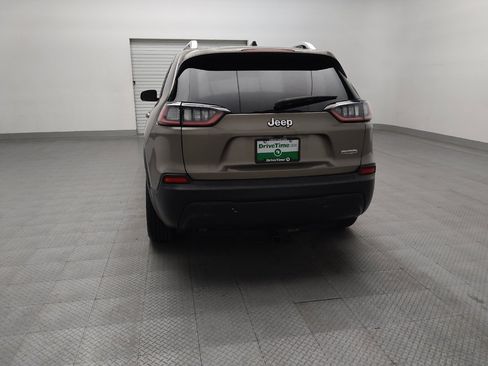 Used 2019 Jeep Cherokee Latitude w/ Popular Appearance Group FWD image 6
