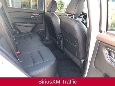 Used 2021 Nissan Rogue SL w/ Premium Package image 36