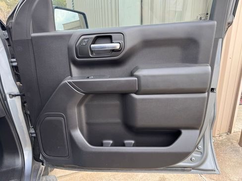 Used 2020 Chevrolet Silverado 1500 Custom w/ Infotainment Package image 17