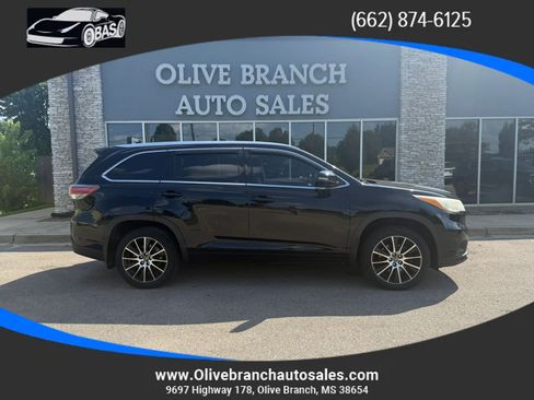 Used 2016 Toyota Highlander XLE AWD/4WD image 1
