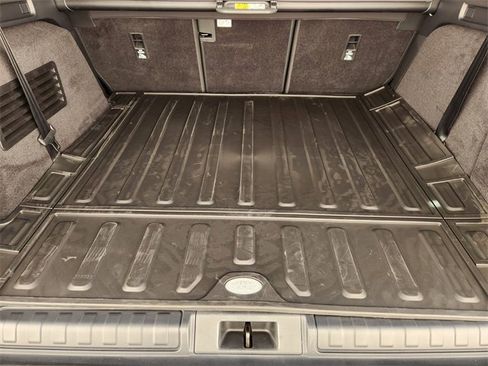 New 2026 Land Rover Discovery Limited Edition image 22