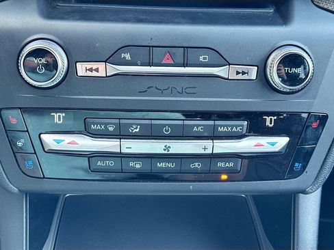 Used 2020 Ford Explorer ST image 19