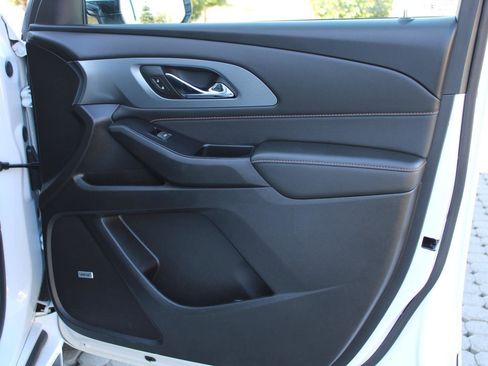 Used 2019 Chevrolet Traverse Premier w/ LPO, 'HIT The Road' Package image 38