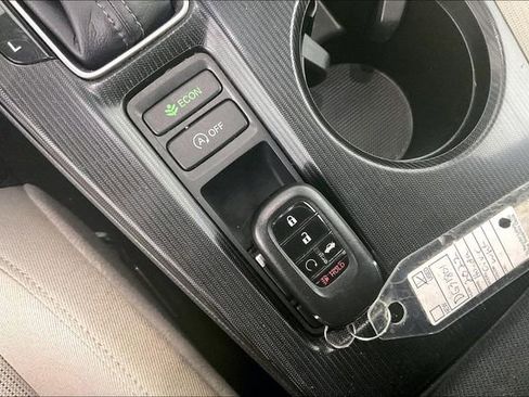 Used 2022 Honda Civic EX image 9