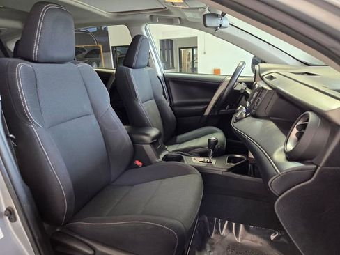 Used 2018 Toyota RAV4 XLE w/ Plus Extra Value Package AWD/4WD image 22