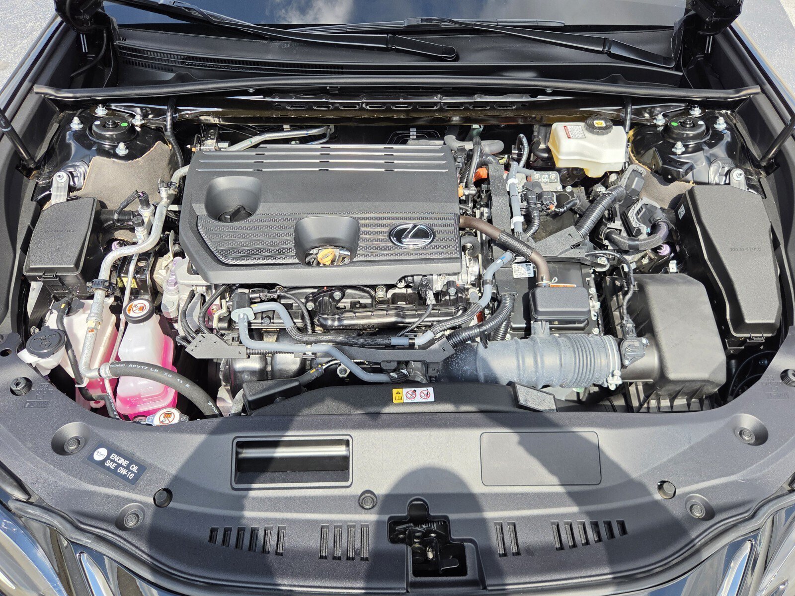 Certified 2024 Lexus ES 300h F Sport w/ Accessory Package (Z2) FWD image 37
